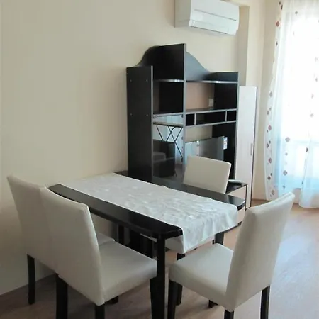 Rayski Zalez Apartment Pomorie