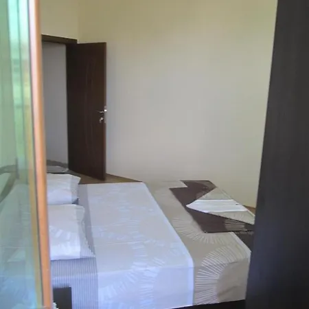 Rayski Zalez Apartment Pomorie