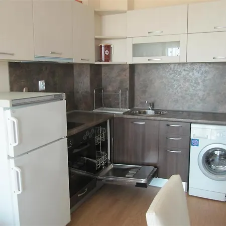 Rayski Zalez Apartment *